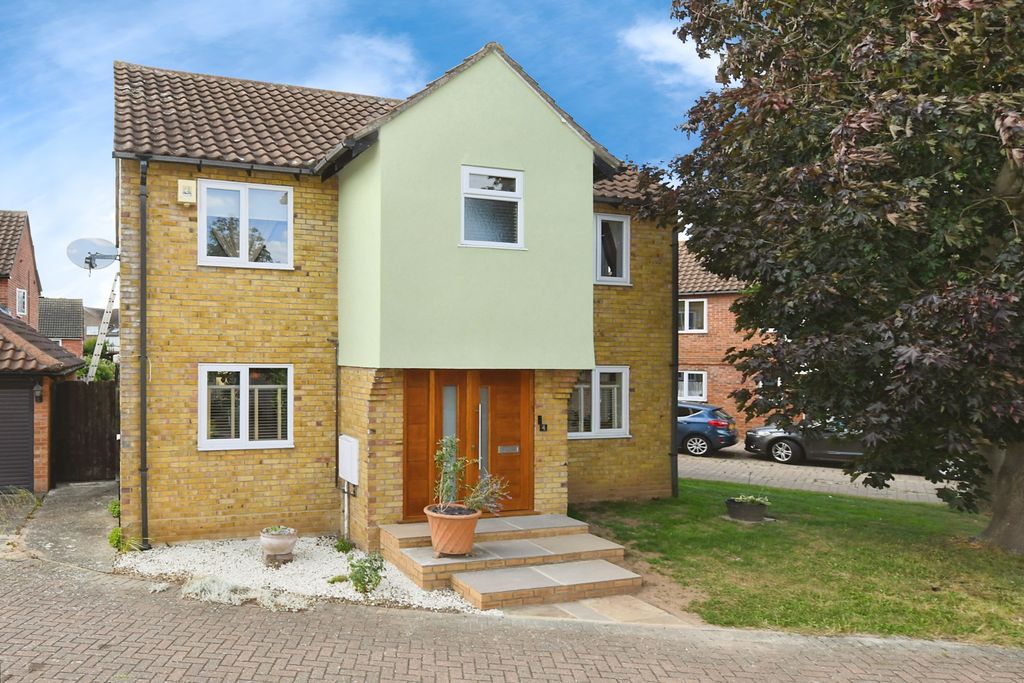 Property photo 1 of 23