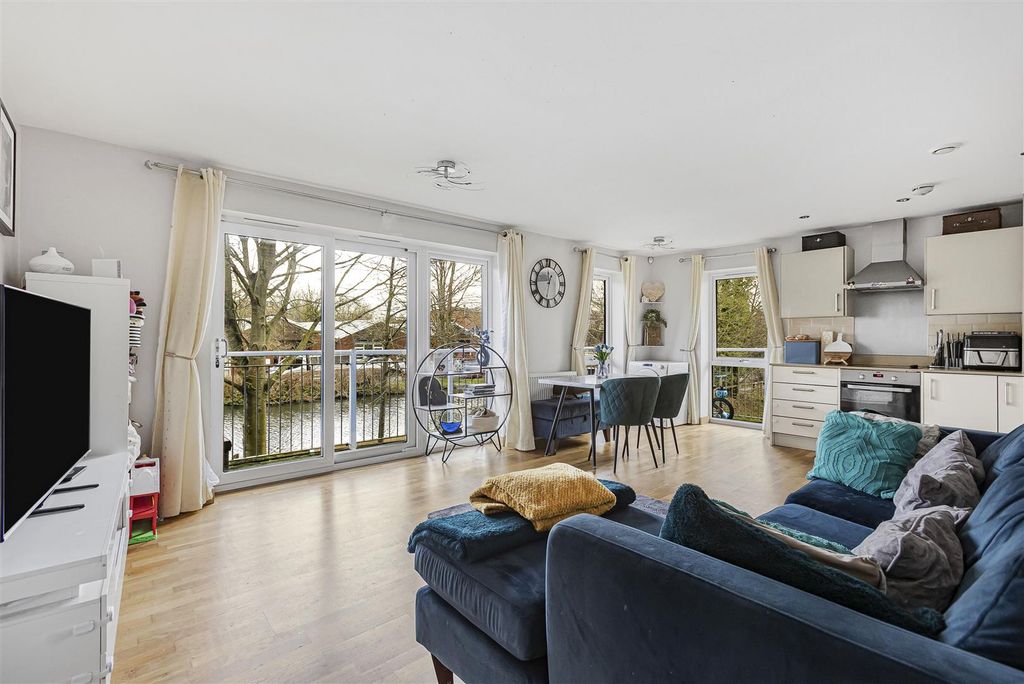 Property photo 2 of 20 27_73134.Jpg