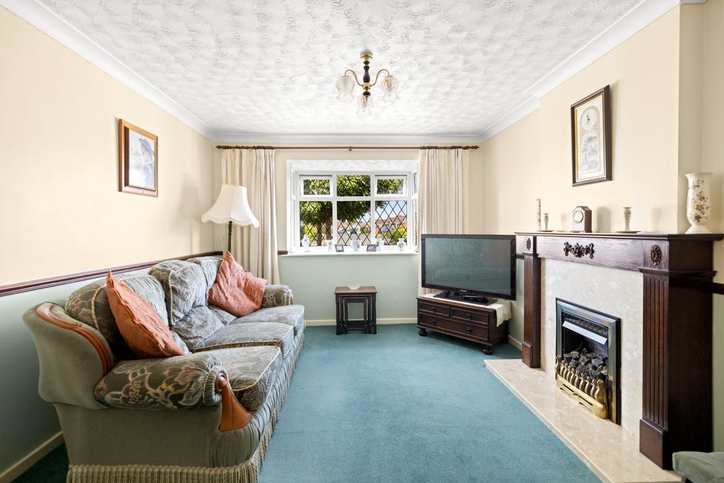 Property photo 3 of 16