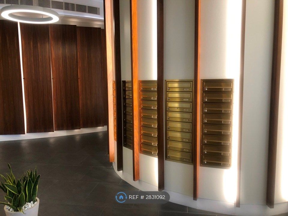 Property photo 2 of 8 Lobby
