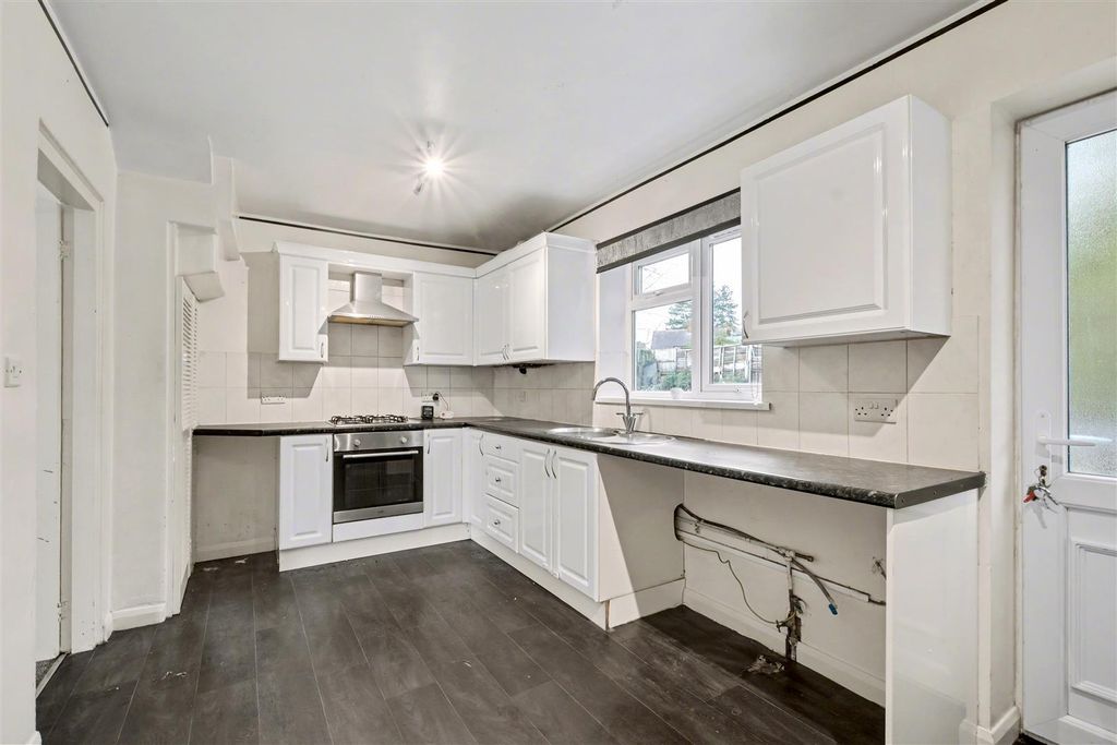 Property photo 3 of 16 Kitchen_1.Jpeg