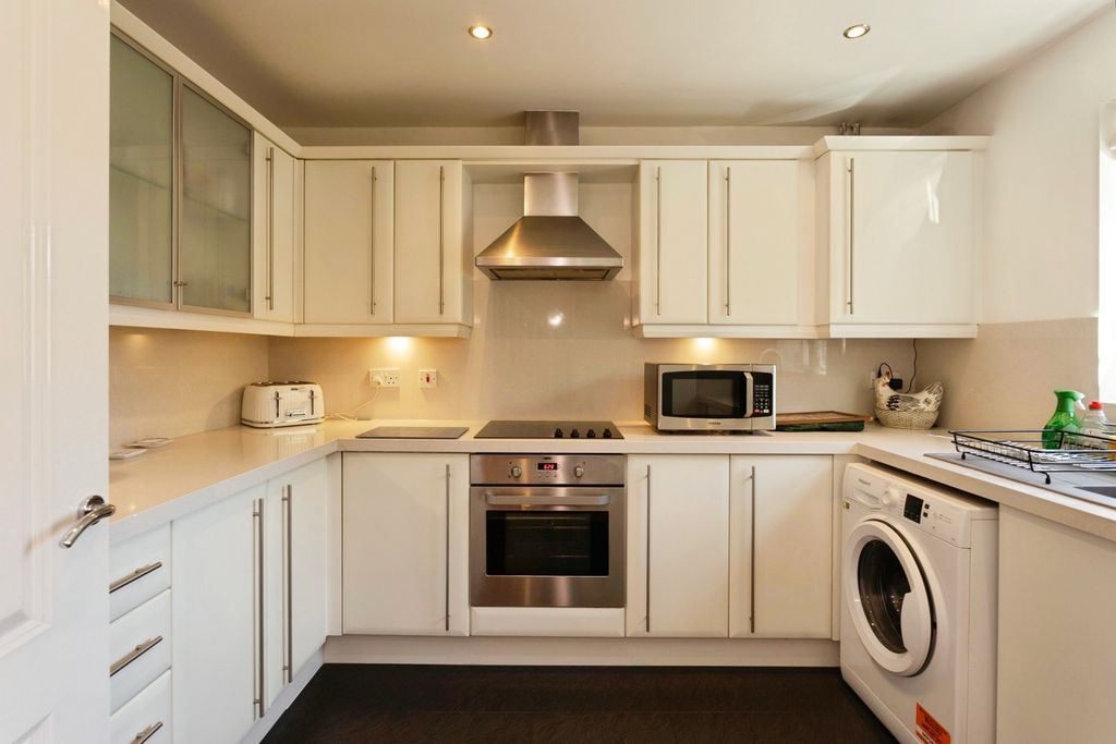 Property photo 2 of 21 Pbox-Img.Jpg