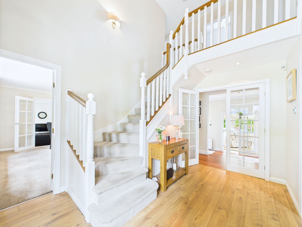 Property photo 3 of 36