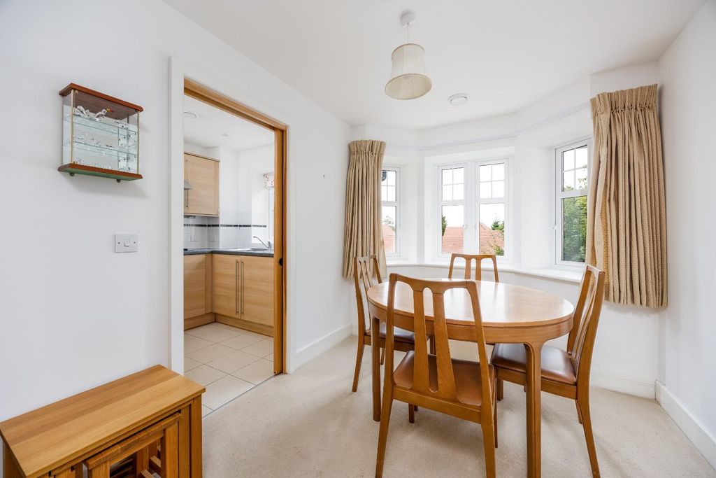 Property photo 2 of 17 Dining Area