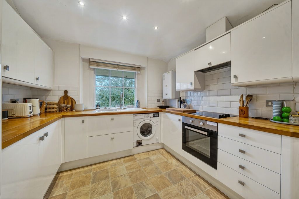 Property photo 3 of 15 Kitchen