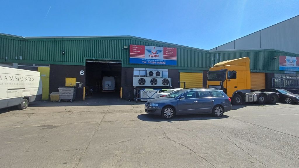 Property photo 1 of 8 Photo 14