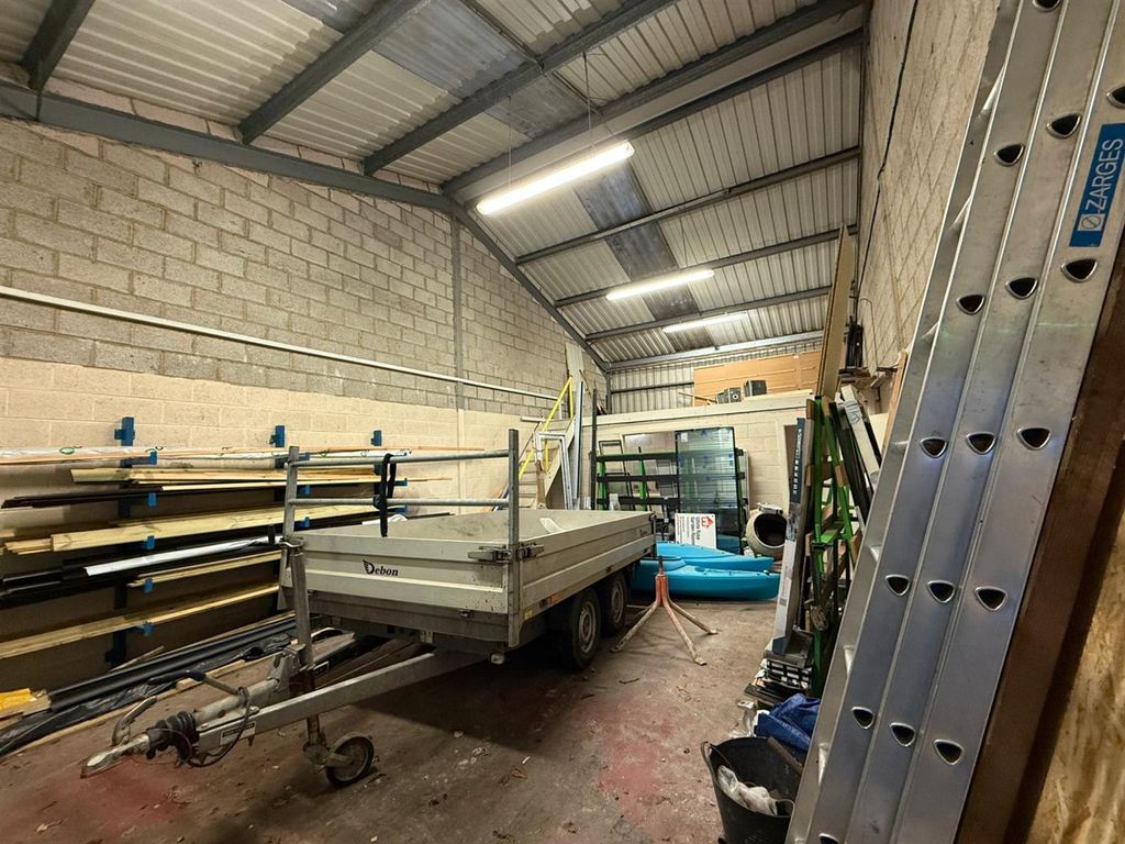 Property photo 2 of 10 Unit 5, Linthwaite Business Centre