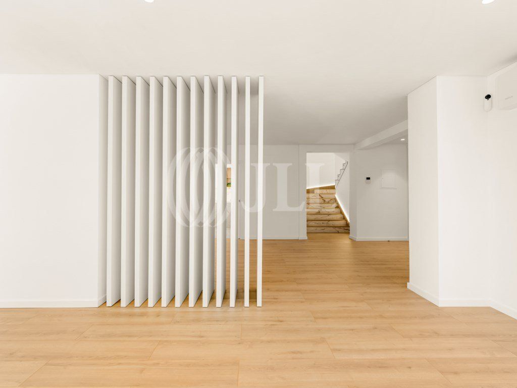 Property photo 3 of 56