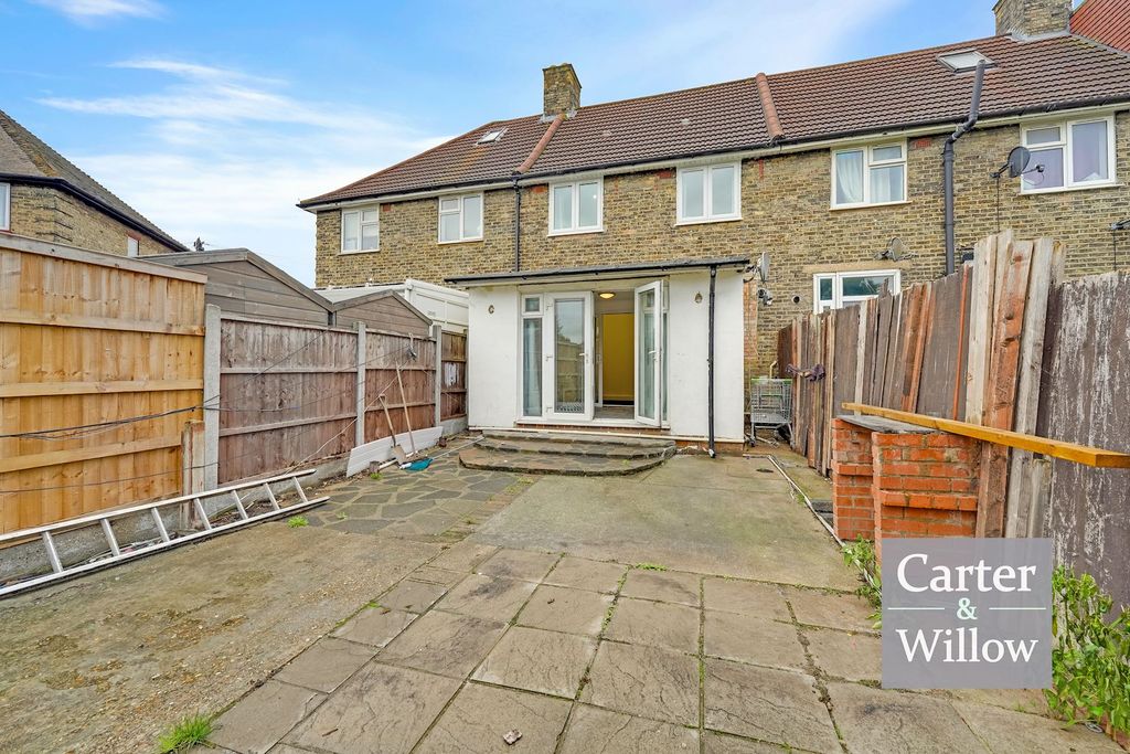 Property photo 2 of 13