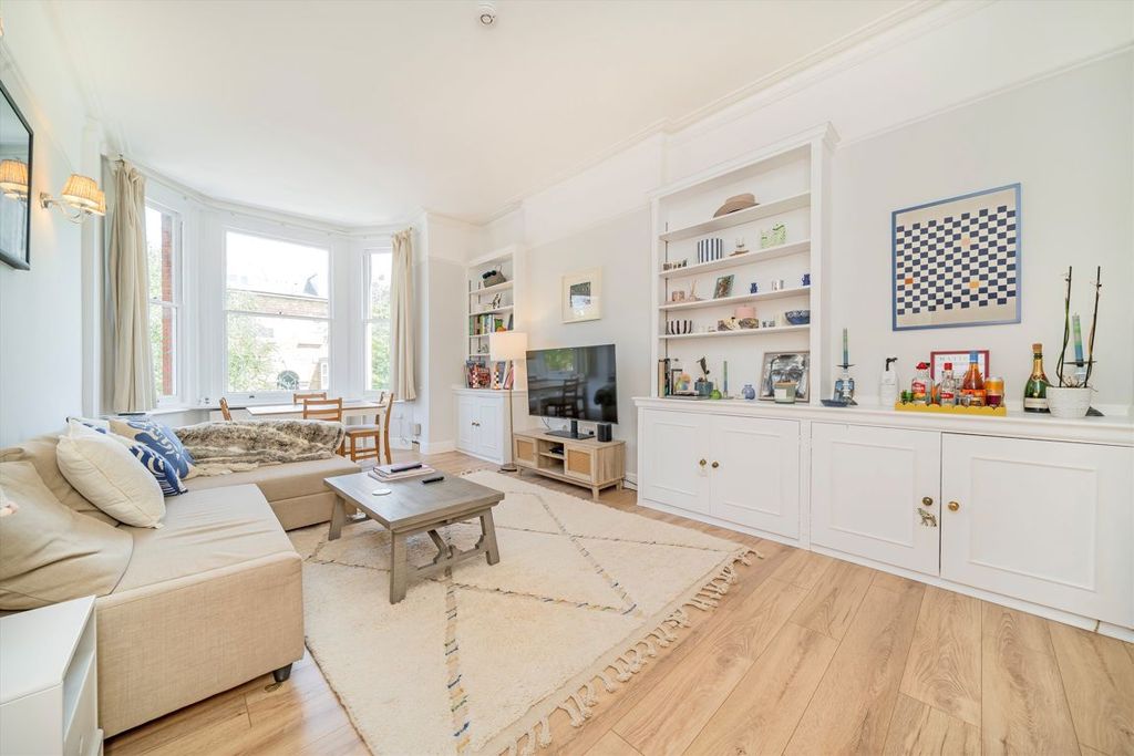 Property photo 2 of 5