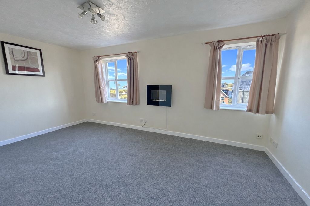 Property photo 3 of 11 Picture No. 16