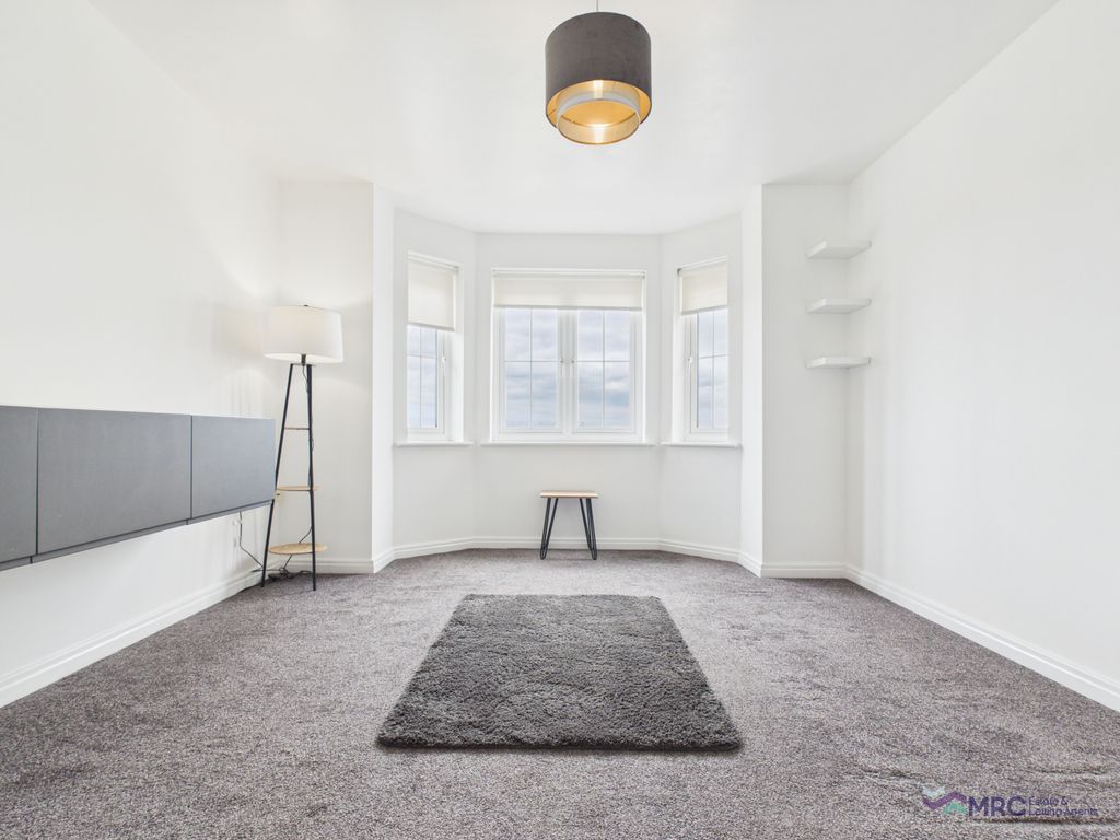 Property photo 2 of 18 Gallery