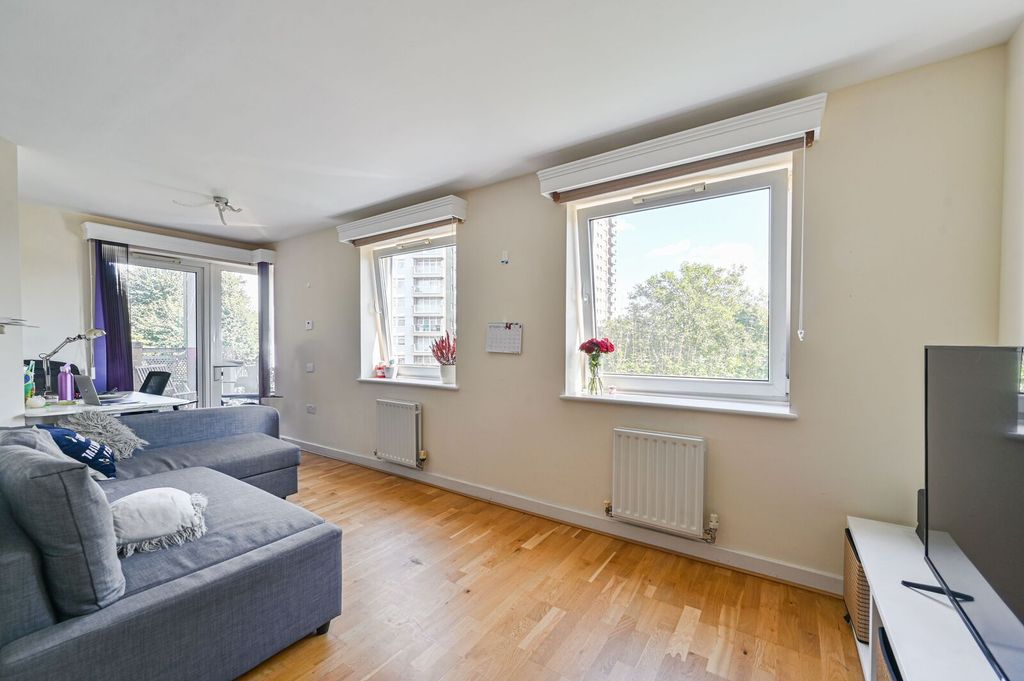 Property photo 1 of 7
