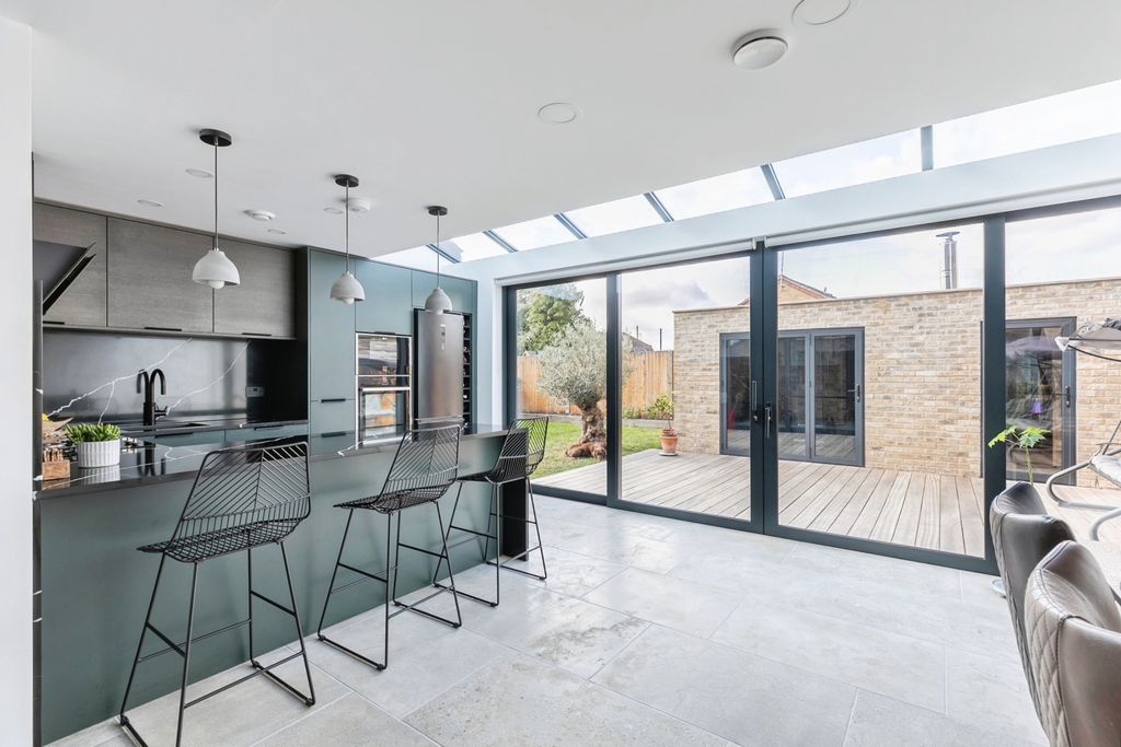 Property photo 1 of 25 Kitchen Diner Living