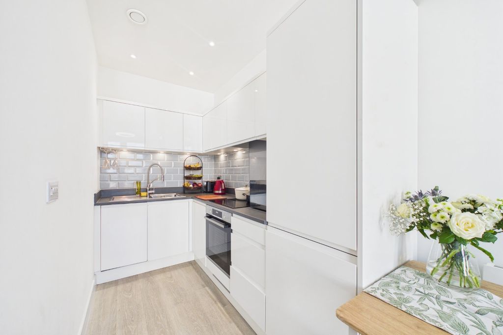 Property photo 3 of 5 Picture No. 02