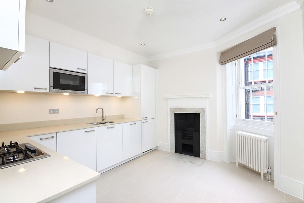 Property photo 2 of 4 Kitchen