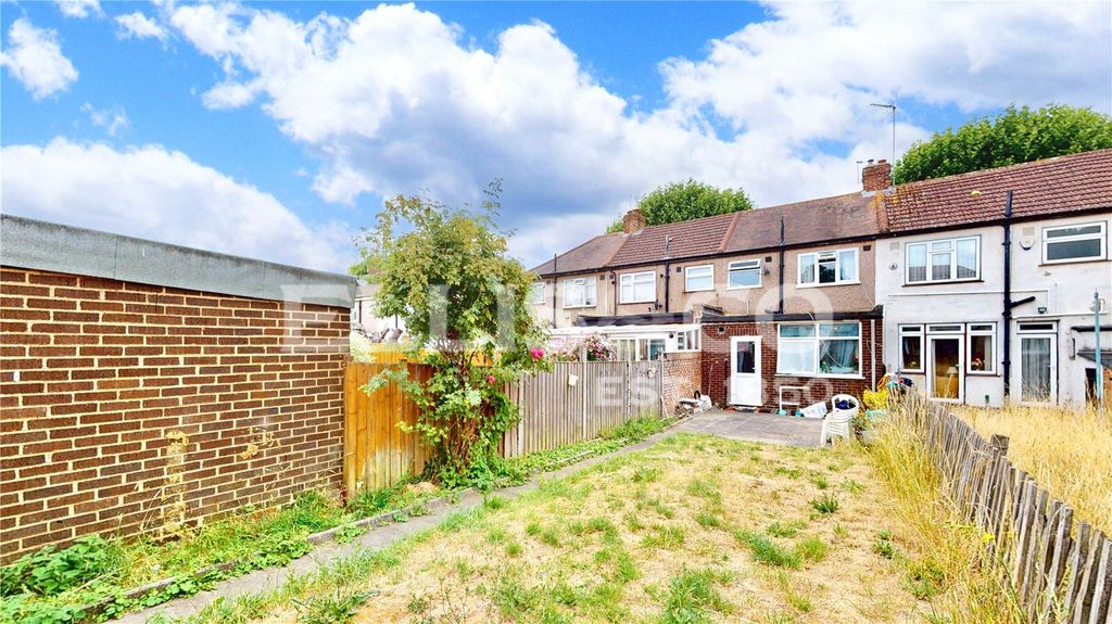 Property photo 3 of 16 Picture No. 18