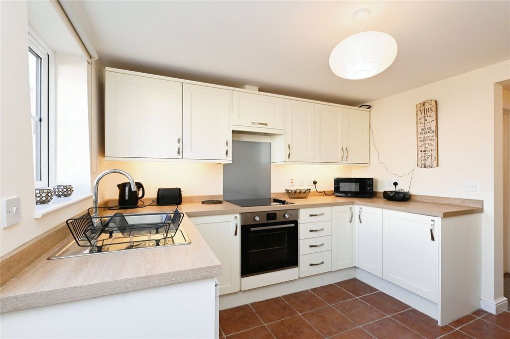 Property photo 1 of 18 Picture No. 28
