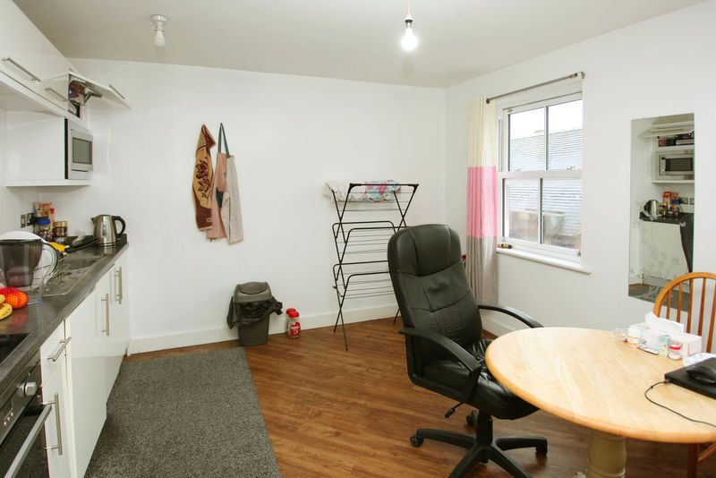 Property photo 2 of 13 Photo 5