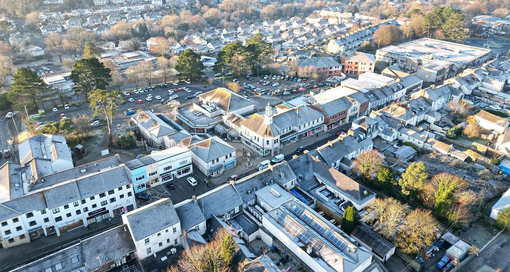 Property photo 1 of 4