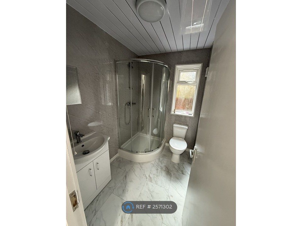 Property photo 3 of 3
