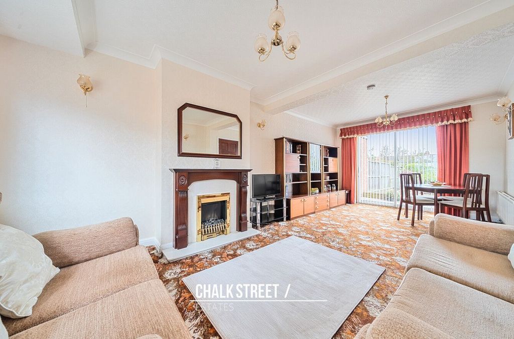 Property photo 3 of 19