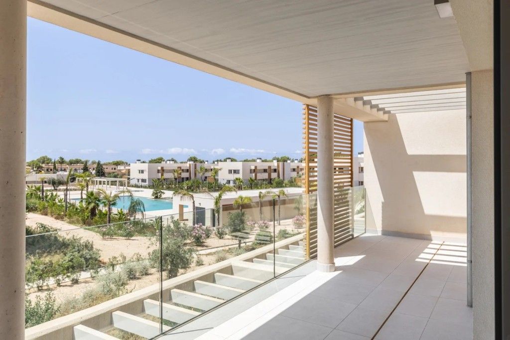 Property photo 2 of 16 Terrace (7)