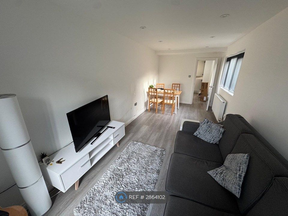 Property photo 2 of 7 Lounge Diner 2