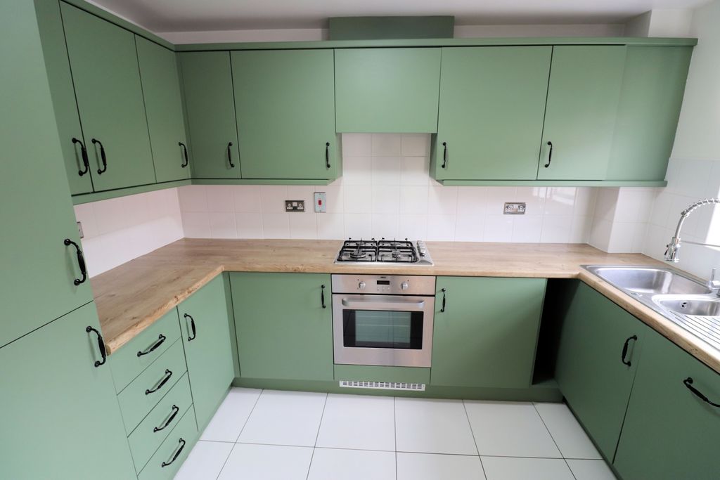 Property photo 3 of 7