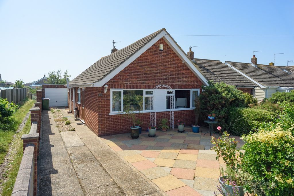 Property photo 3 of 20 5166773