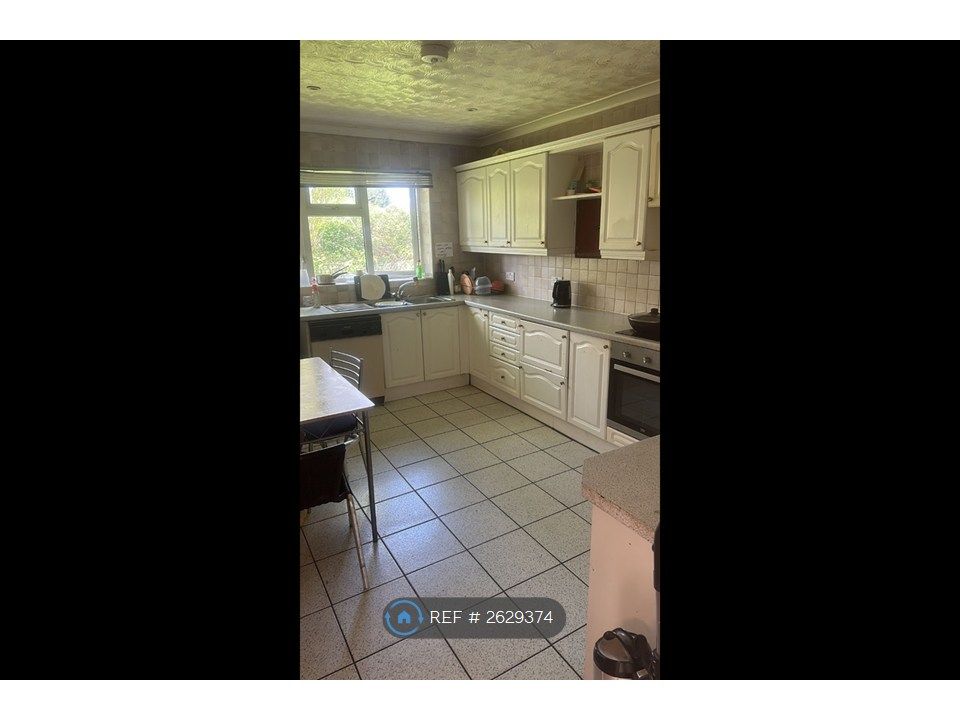 Property photo 1 of 16 Kitchen