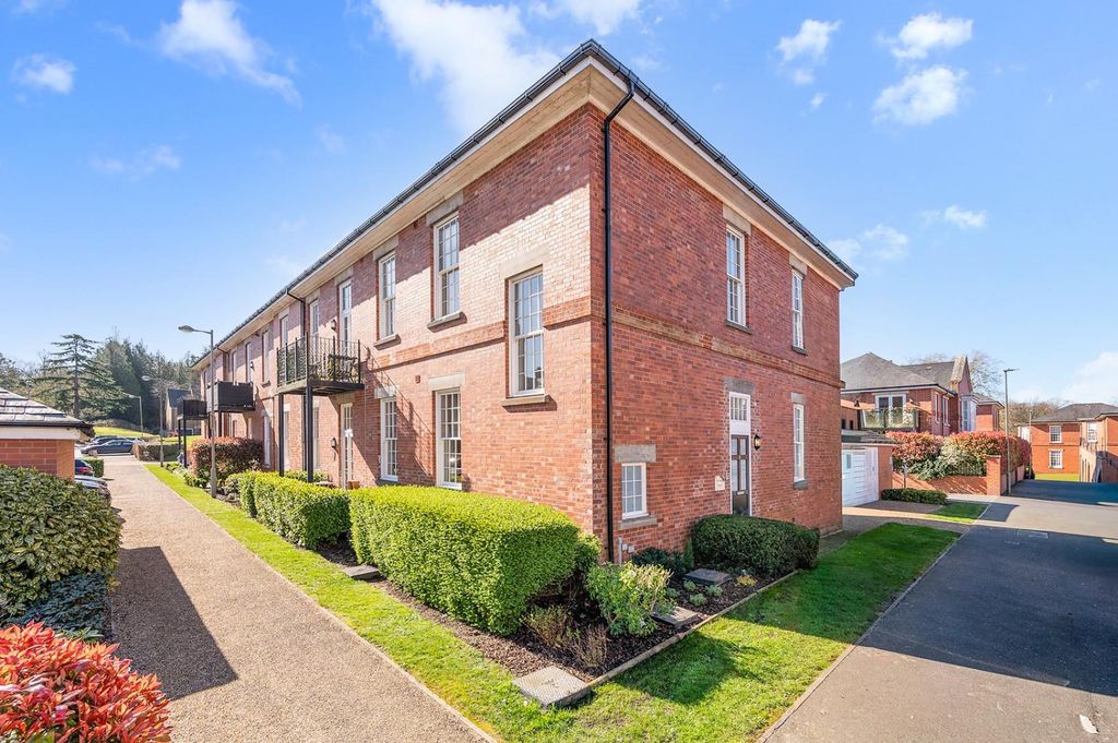 Property photo 1 of 12 Ashford Court 32  (10).Jpg