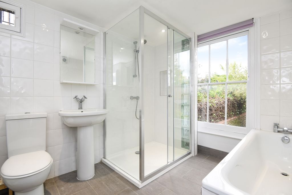 Property photo 2 of 8 217496  (2)