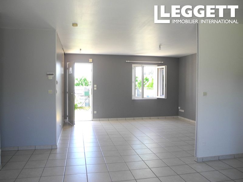Property photo 3 of 10