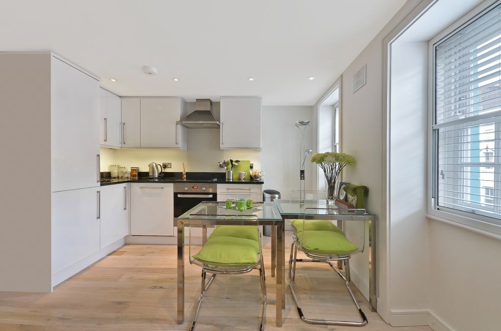 Property photo 2 of 12 962635