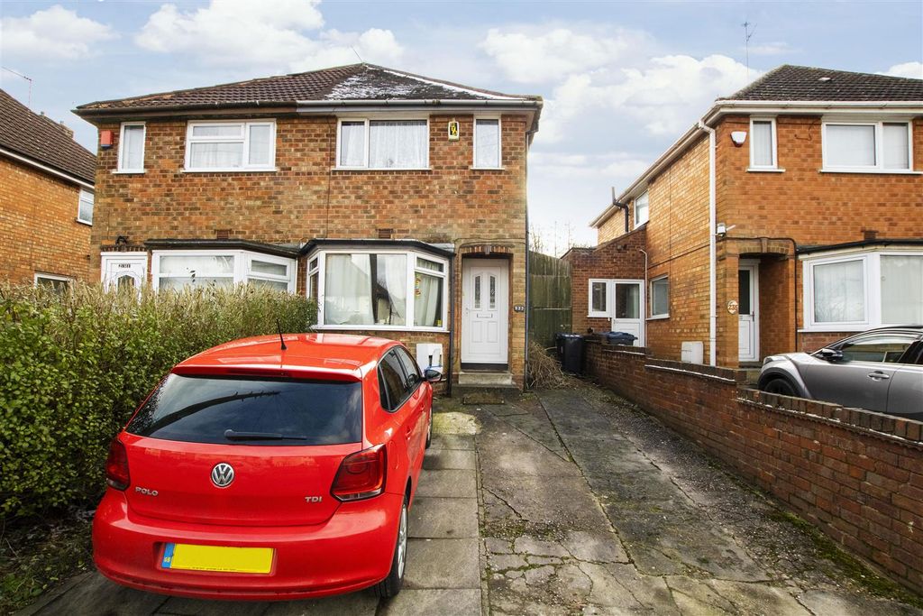 Property photo 1 of 12 Approach