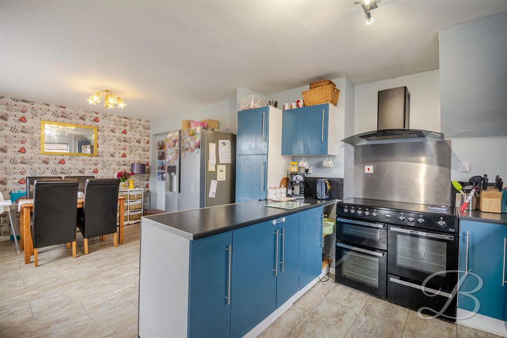 Property photo 2 of 28 Ccltd-15.Jpg