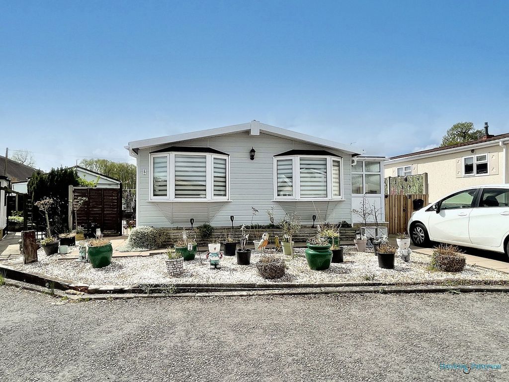 Property photo 1 of 19
