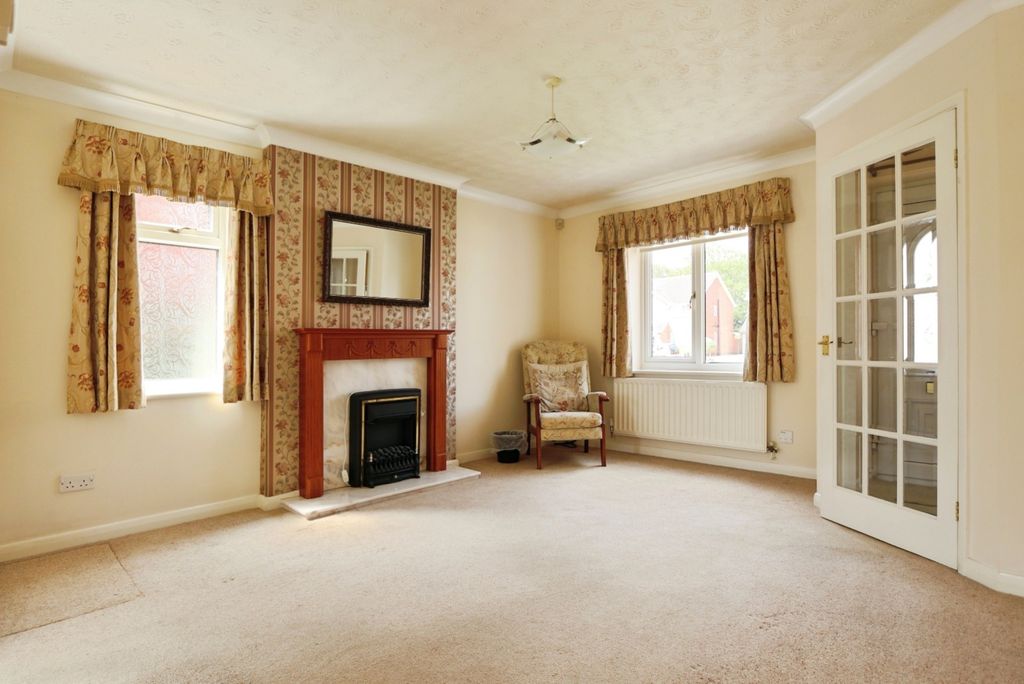 Property photo 2 of 13 4258734