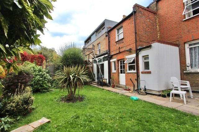 Property photo 3 of 6