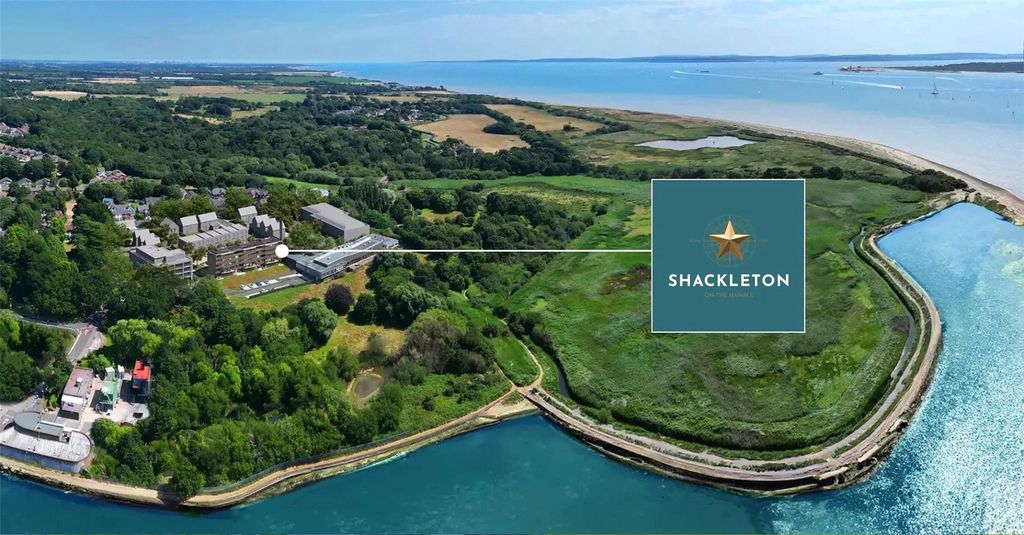 Property photo 1 of 10 Shackleton