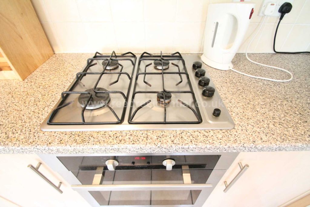 Property photo 3 of 23