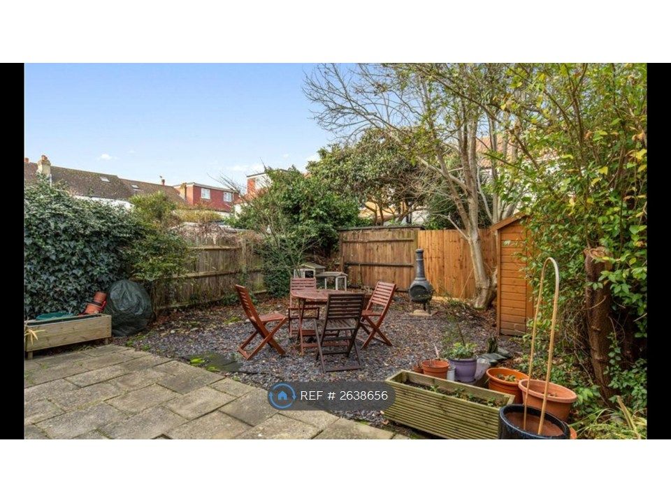 Property photo 3 of 6