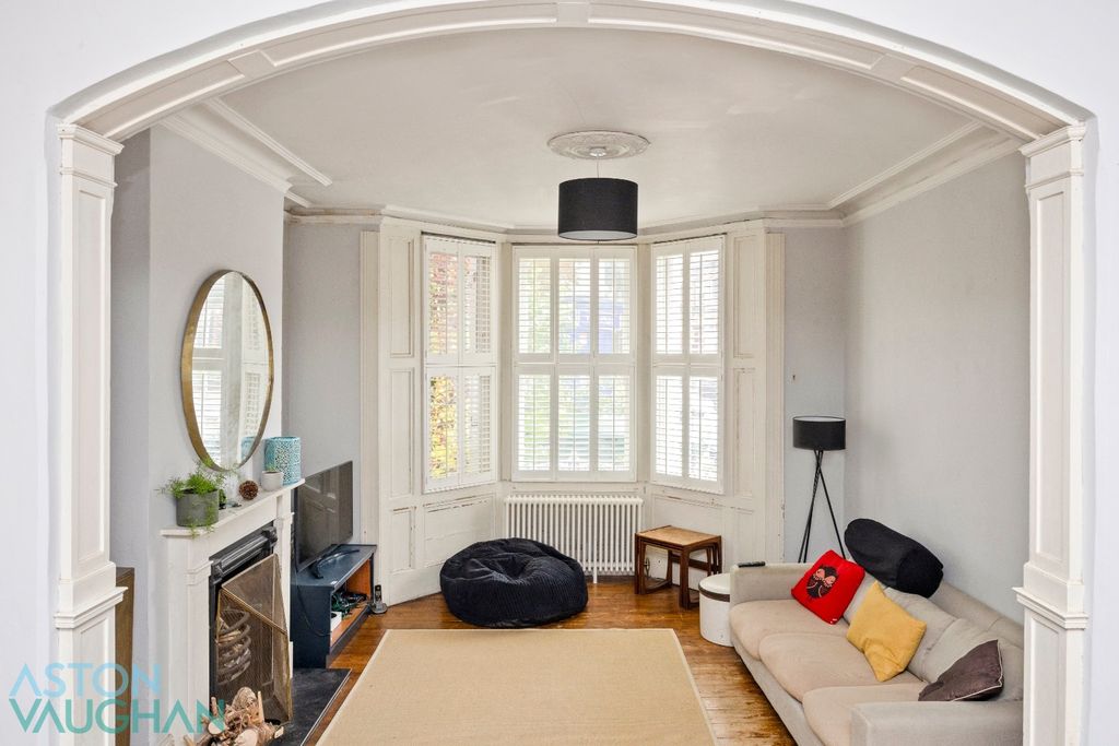 Property photo 2 of 38 4623982