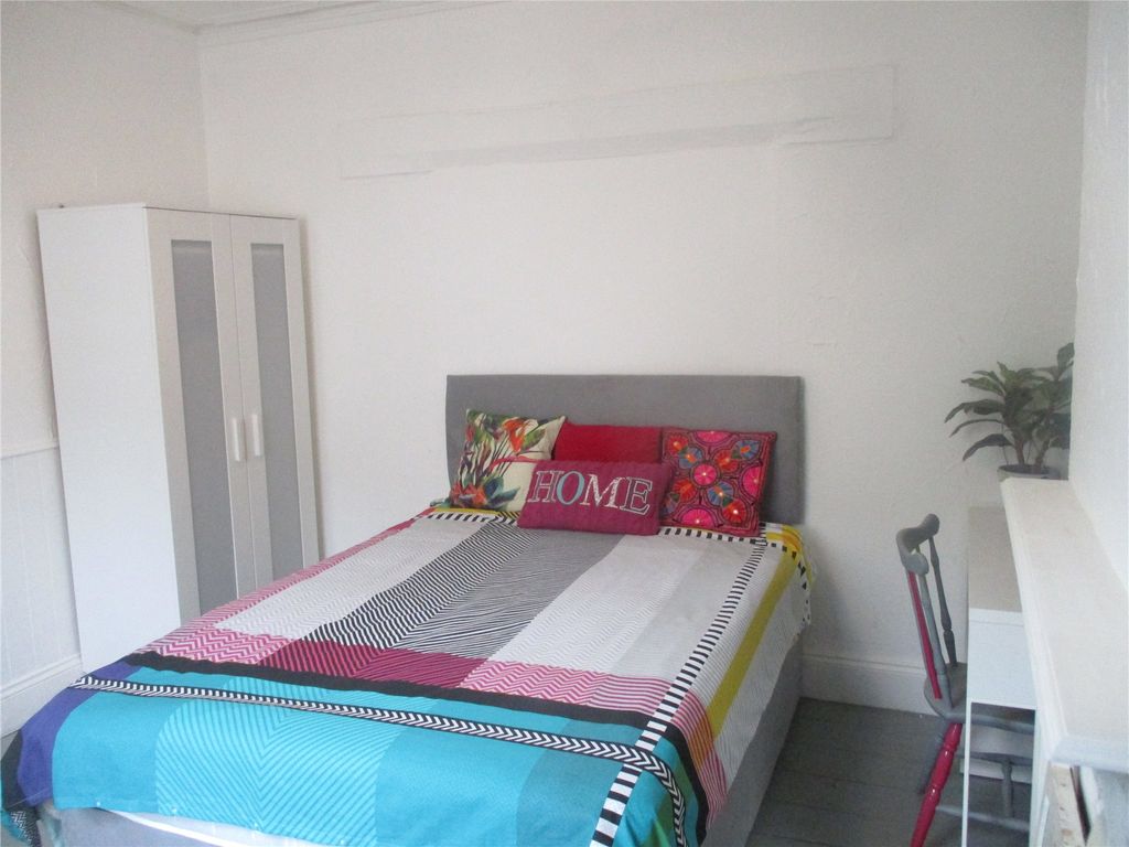 Property photo 3 of 16 Bedroom