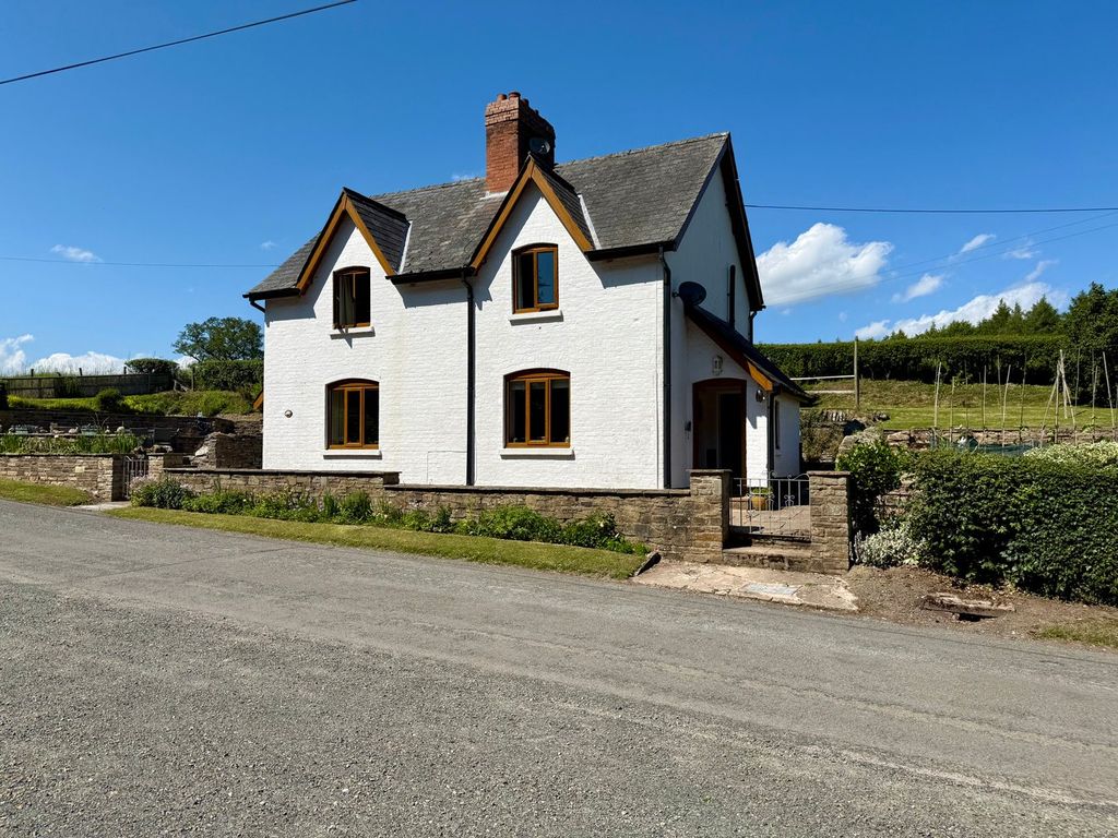 Property photo 1 of 34