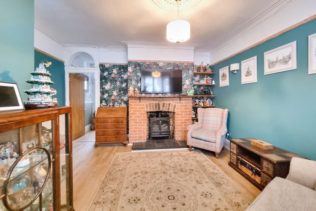 Property photo 3 of 18 20250926_145938