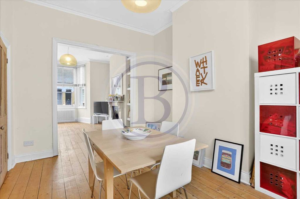 Property photo 3 of 24