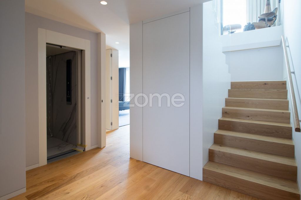 Property photo 1 of 61