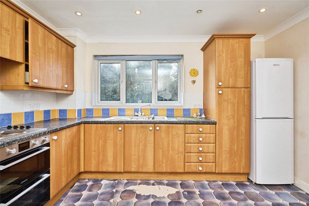 Property photo 3 of 14 Picture No. 06